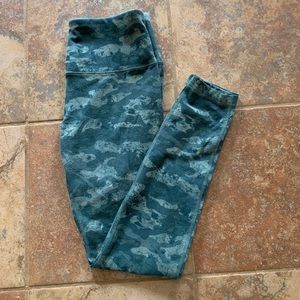 Camo Reebok legging